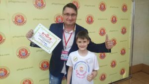 Кирилл на 2-м международном турнире по ментальной арифметике +(видео)